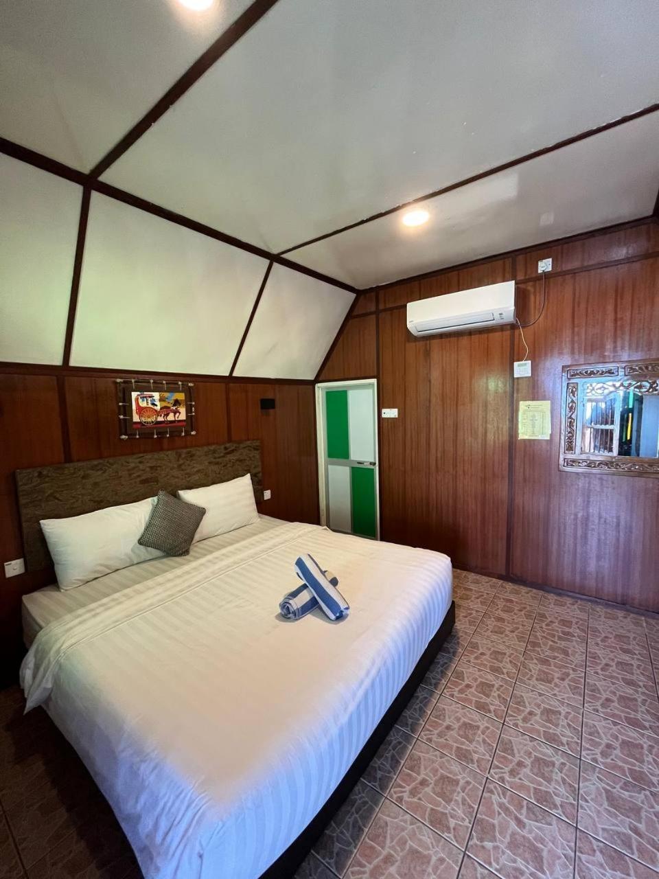 Sandy Beach Resort By Casa Loma Pantai Cenang (Langkawi) Exterior foto